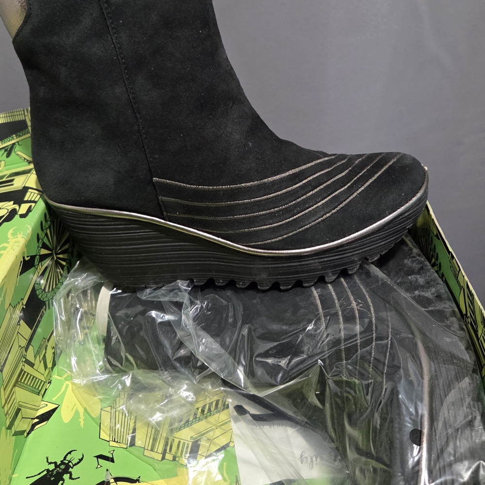 Elegant Fly London Black and Gold Suede Women's Boots Size 9.5 (40 EU) - Picture 6 of 7